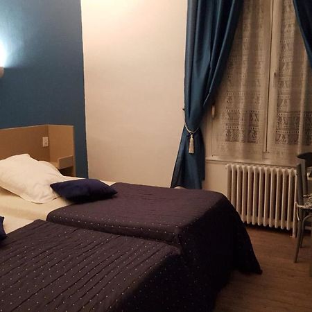 Hôtel Ronsin Fresnay-sur-Sarthe Esterno foto